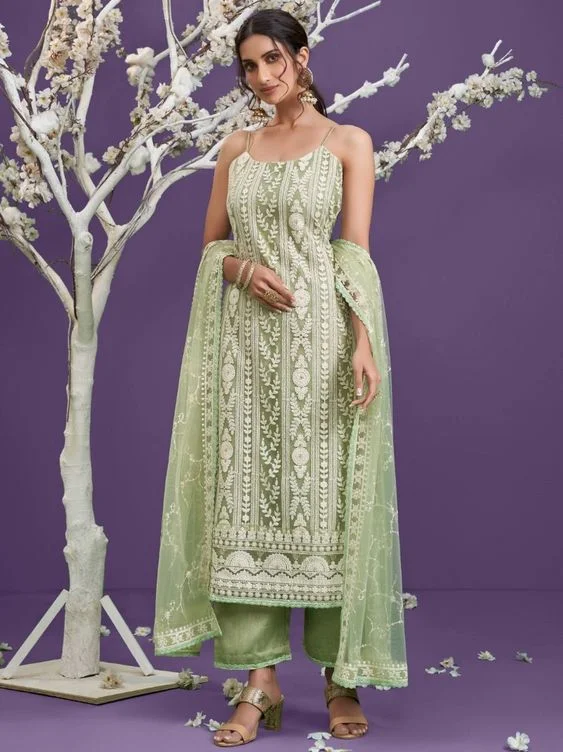 Straight-Cut Salwar Suits, ethnic wear outfit ideas
