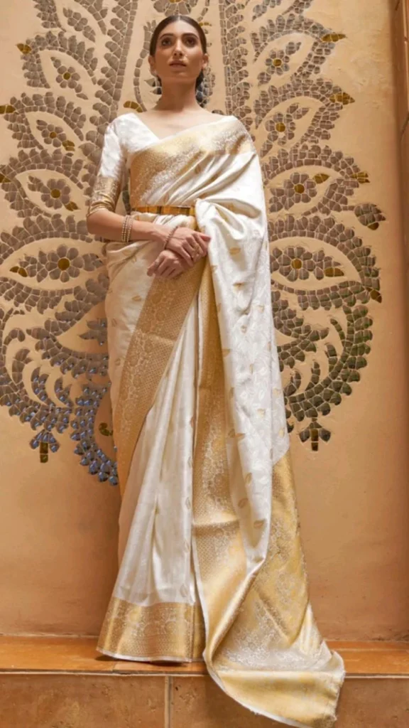 Kasavu Silk Saree , south indian saree look