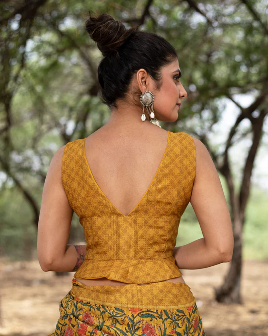 Peplum Back Hook Blouse